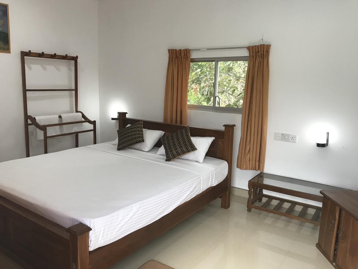 Deshani Holiday Inn Dambulla Ngoại thất bức ảnh