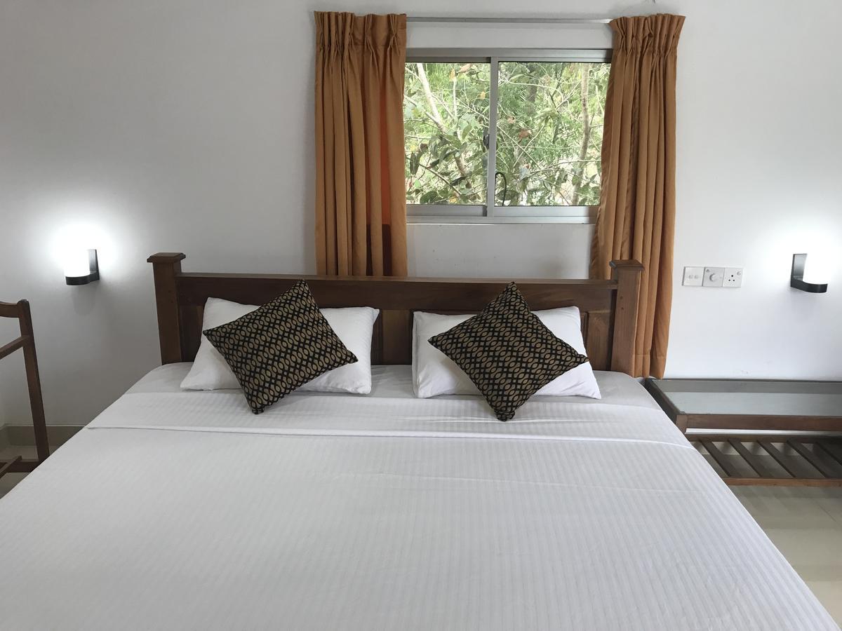 Deshani Holiday Inn Dambulla Ngoại thất bức ảnh