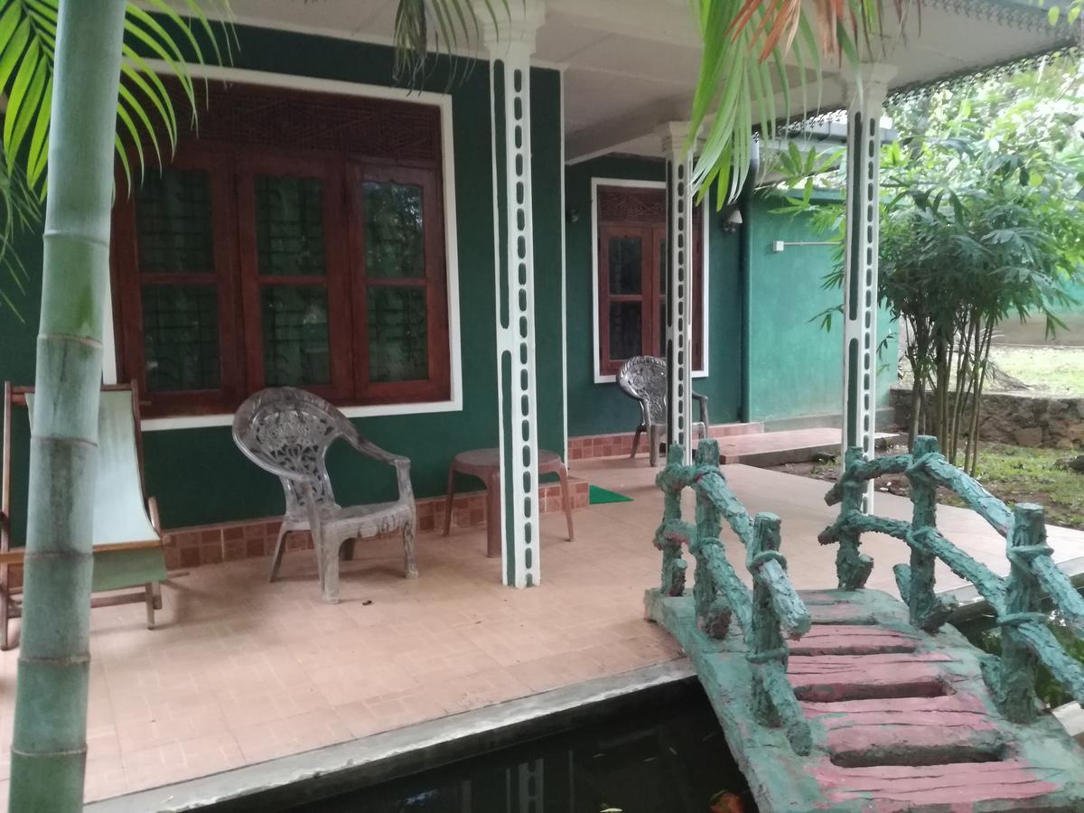 Deshani Holiday Inn Dambulla Ngoại thất bức ảnh