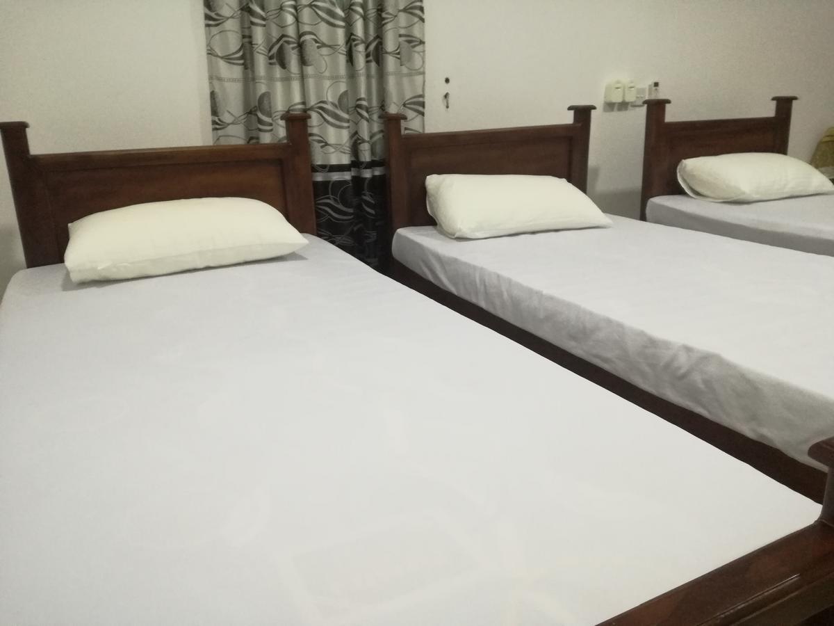 Deshani Holiday Inn Dambulla Ngoại thất bức ảnh