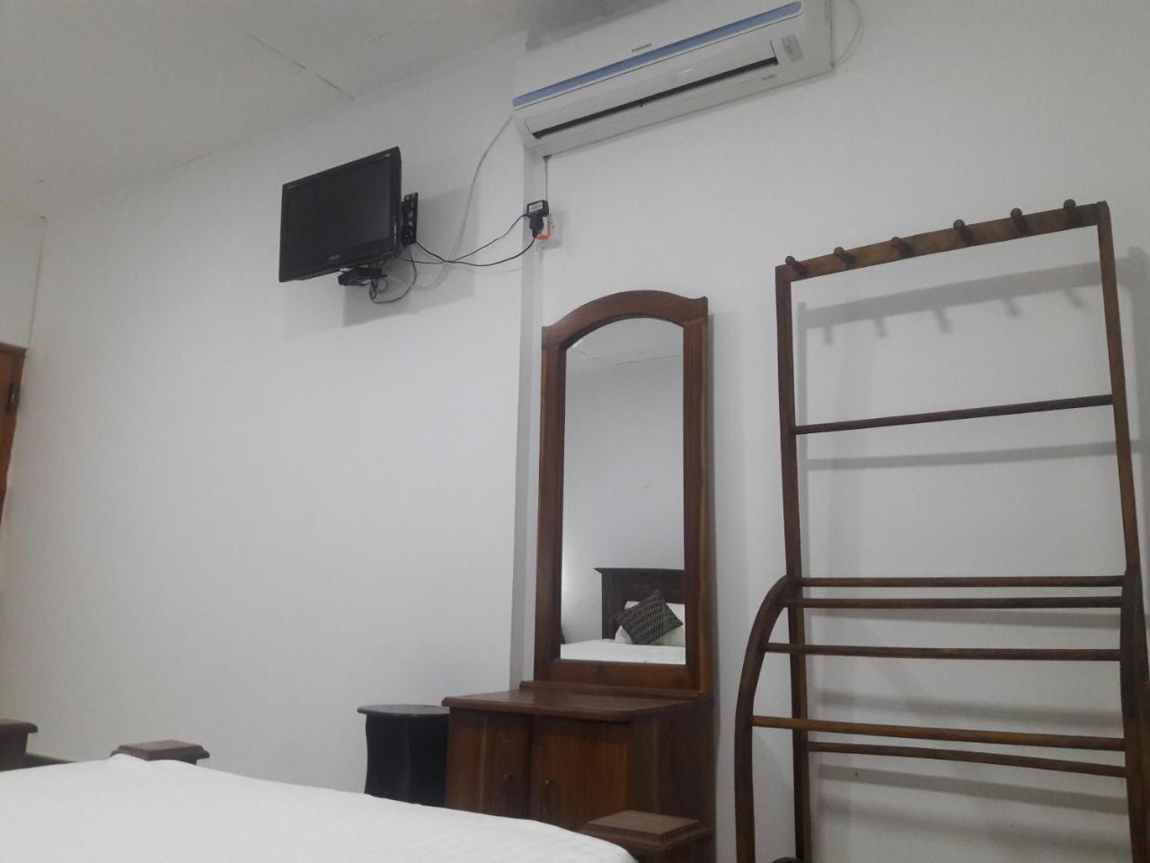 Deshani Holiday Inn Dambulla Ngoại thất bức ảnh