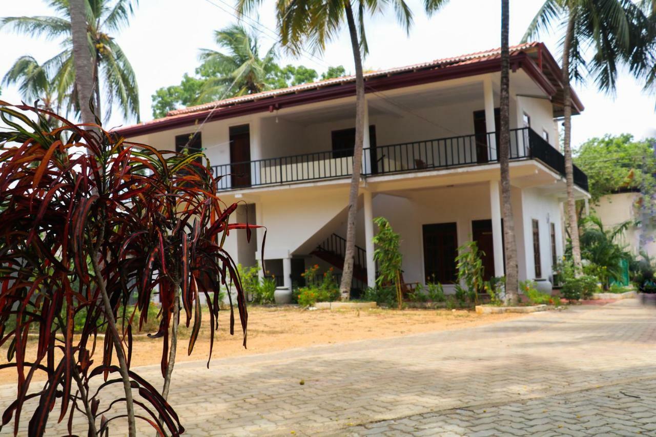 Deshani Holiday Inn Dambulla Ngoại thất bức ảnh
